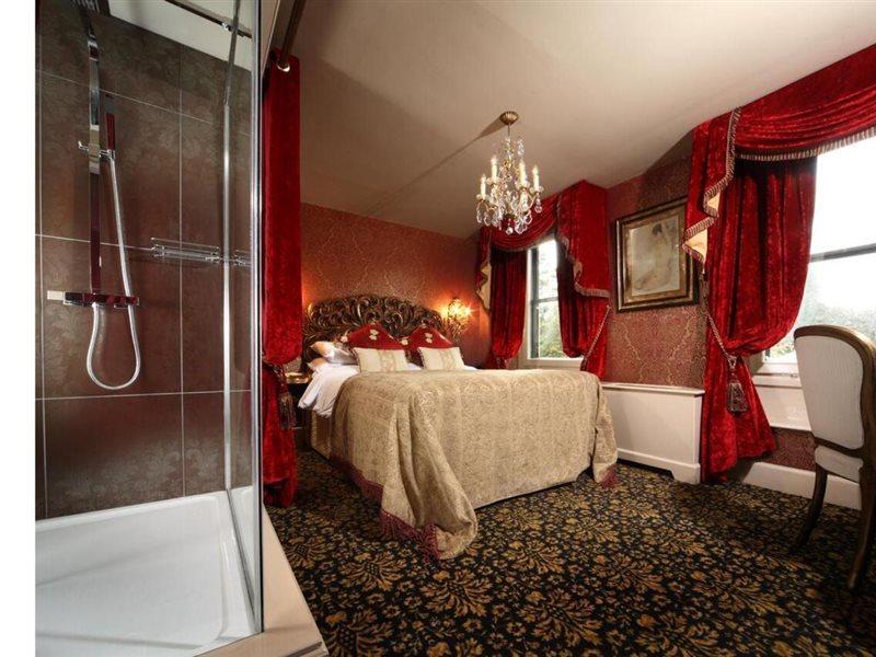 Oyo The Townhouse 5* Durham