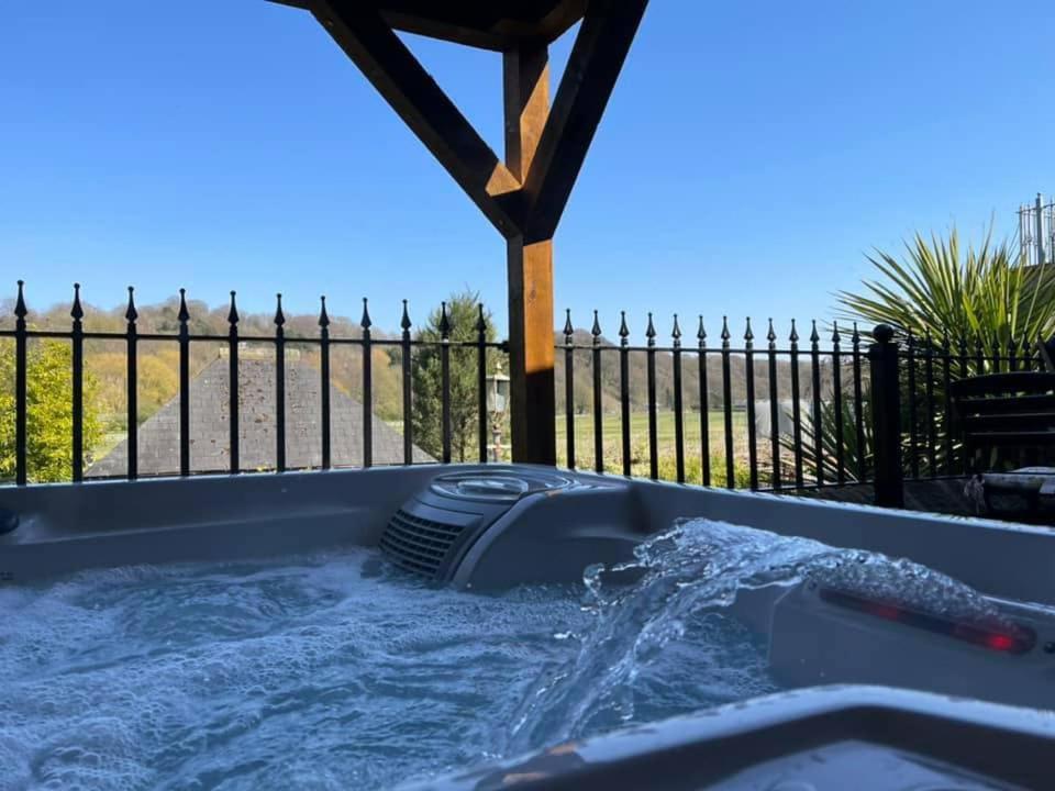 Oyo The Townhouse 5* Durham