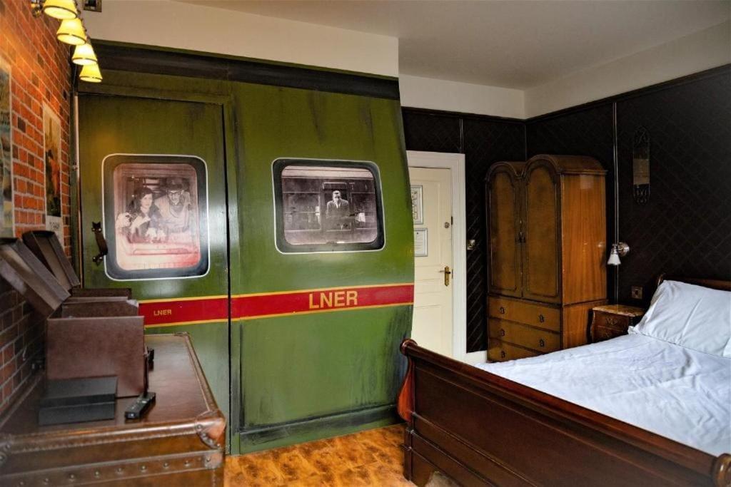 Hotel Oyo The Townhouse 5*