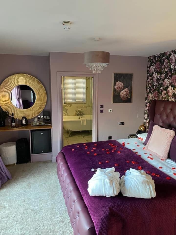 Oyo The Townhouse Hotel