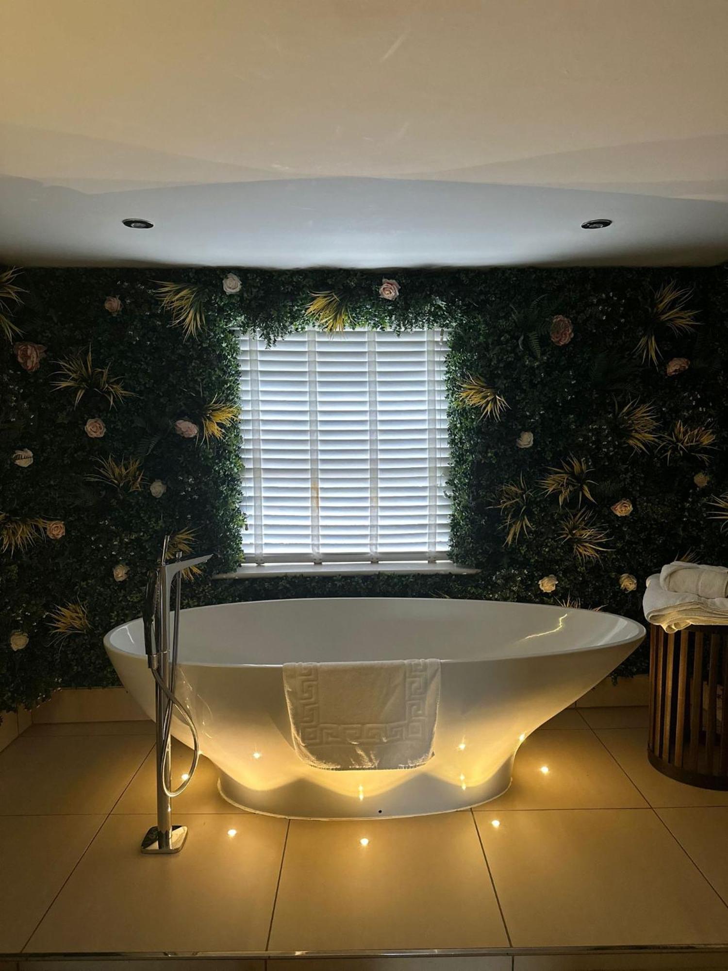 Oyo The Townhouse 5* Durham