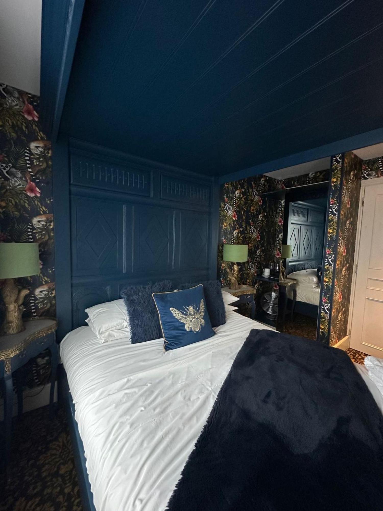Hotel Oyo The Townhouse Durham