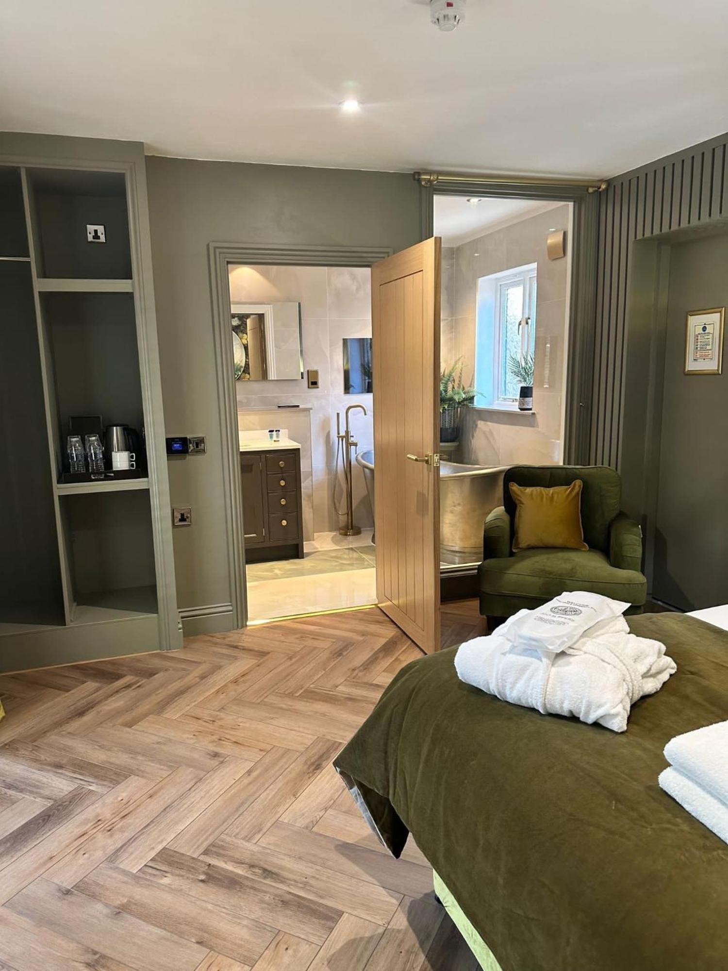 Oyo The Townhouse Hotel Durham