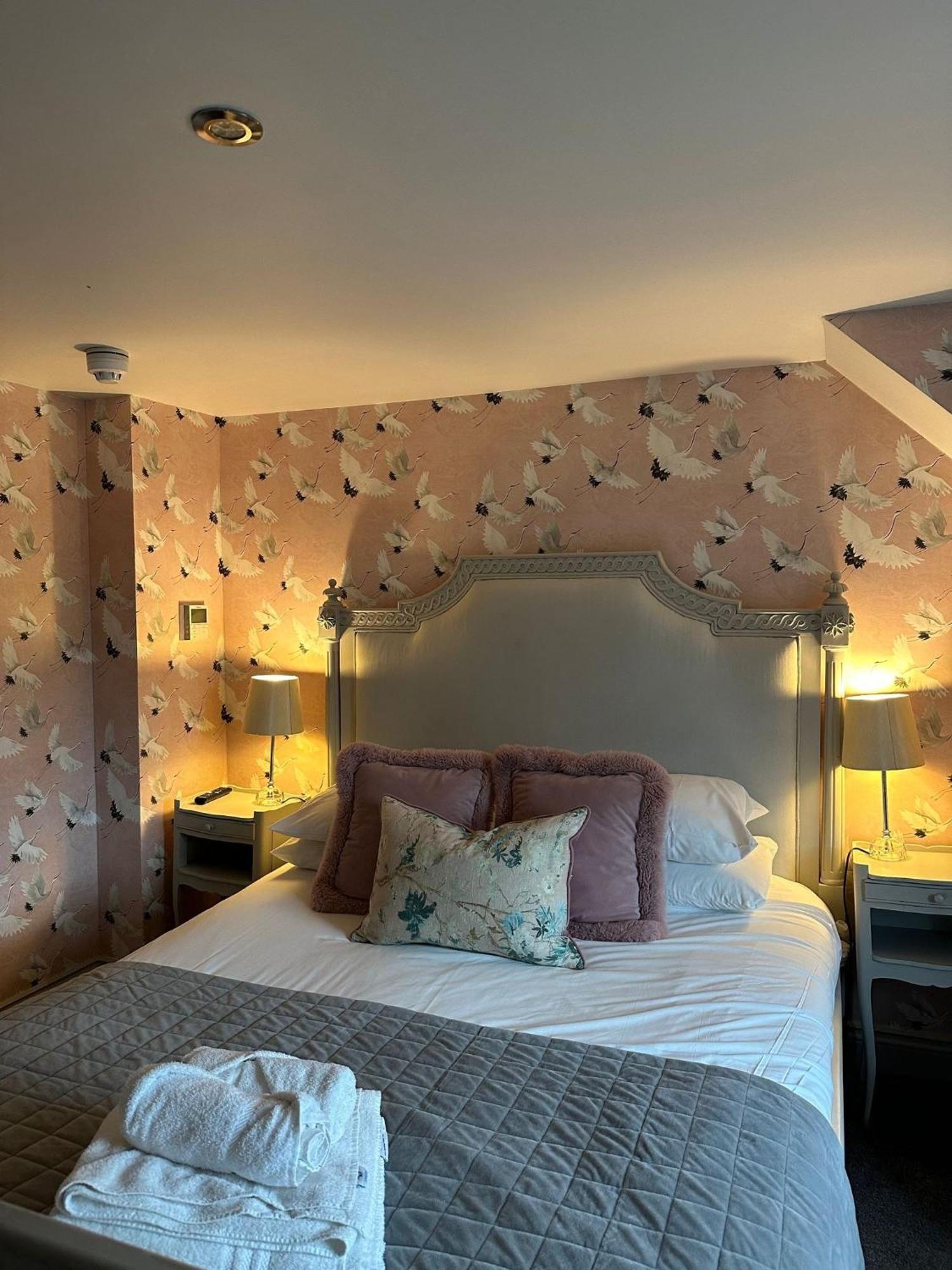 Hotel Oyo The Townhouse 5*