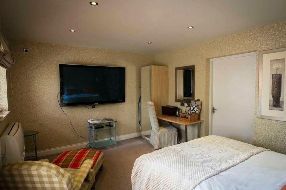 Oyo The Townhouse 5*